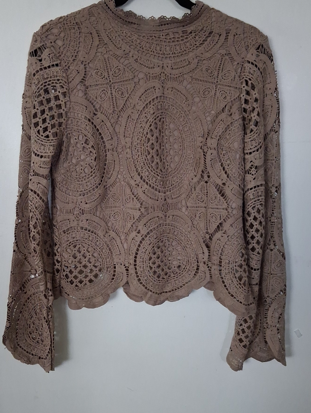 Ultra Pink Crochet Lace Scalloped Hem Blouse in Taupe